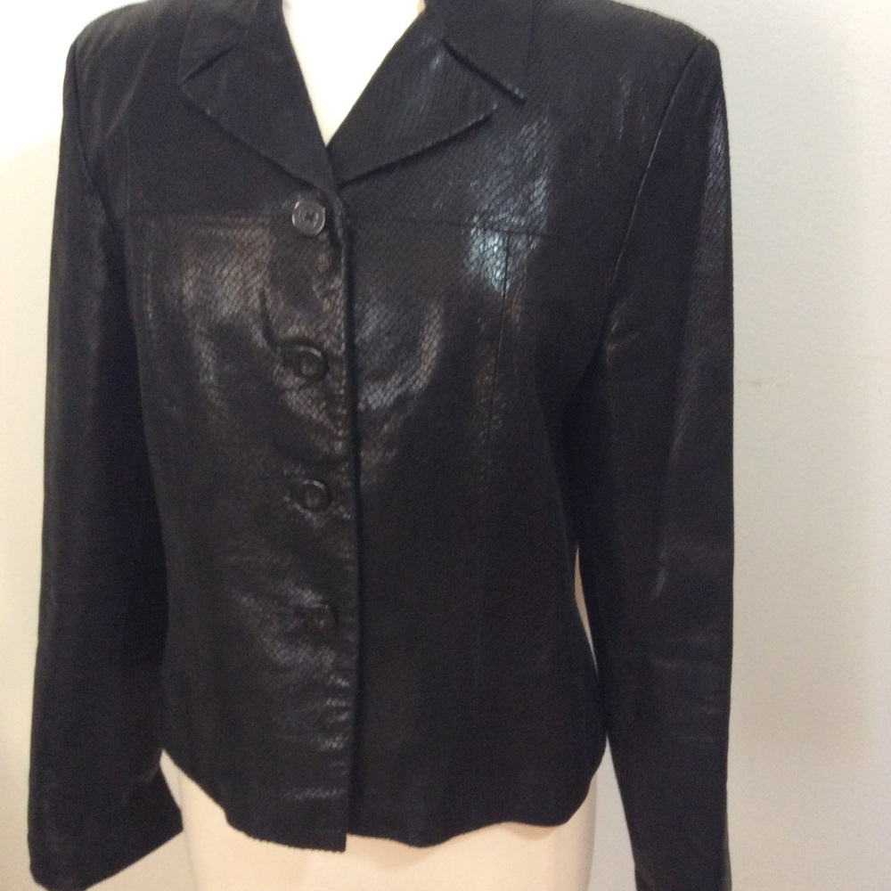 Cache Black Textured Button-Front Blazer - Picture 8 of 8